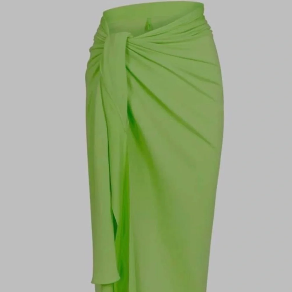 SKIMS bright lime